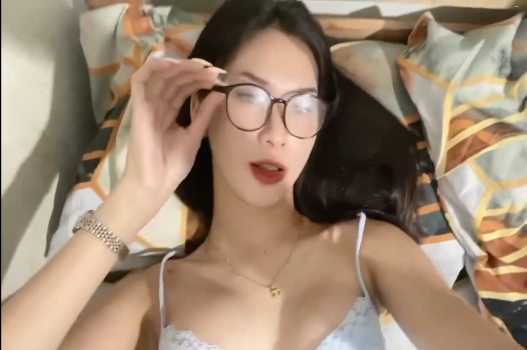 Phim sex đỉnh cao em gái xinh đẹp quyến rũ
